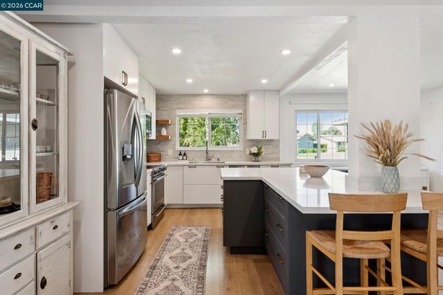 837 Tully Way, Concord, CA 94518