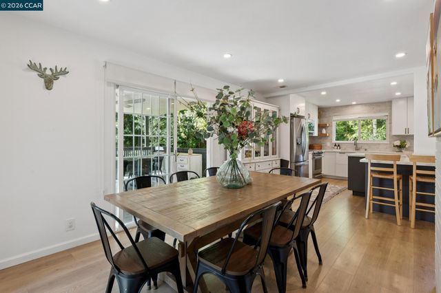 837 Tully Way, Concord, CA 94518