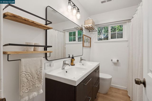 837 Tully Way, Concord, CA 94518