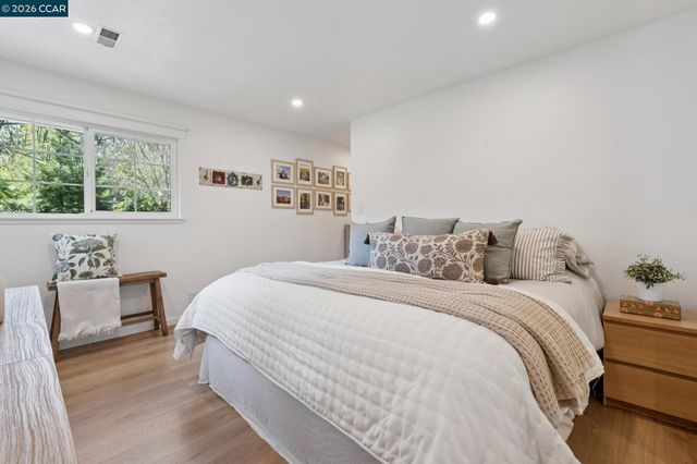 837 Tully Way, Concord, CA 94518