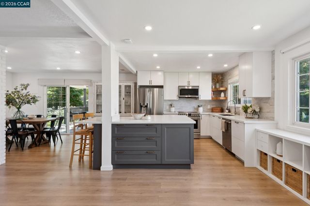 837 Tully Way, Concord, CA 94518