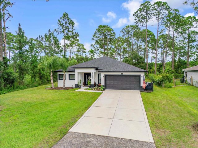 925 11TH AVENUE, Deland, FL 32724