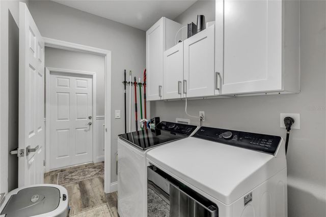 925 11TH AVENUE, Deland, FL 32724