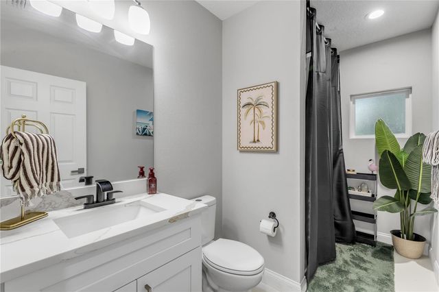 925 11TH AVENUE, Deland, FL 32724
