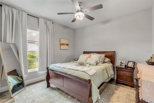 925 11TH AVENUE, Deland, FL 32724