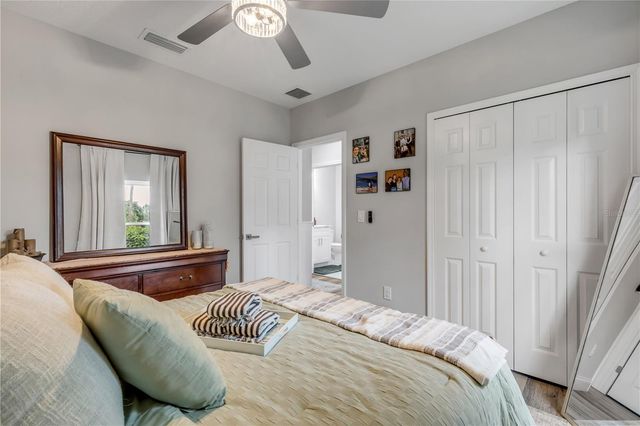 925 11TH AVENUE, Deland, FL 32724