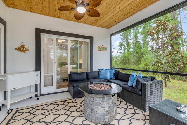 925 11TH AVENUE, Deland, FL 32724