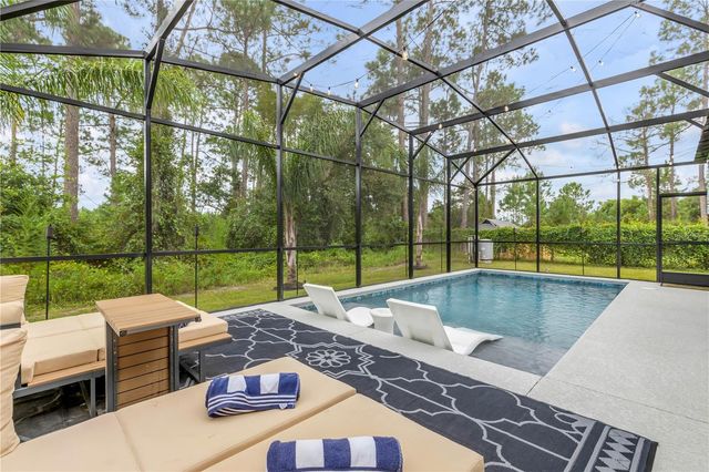 925 11TH AVENUE, Deland, FL 32724