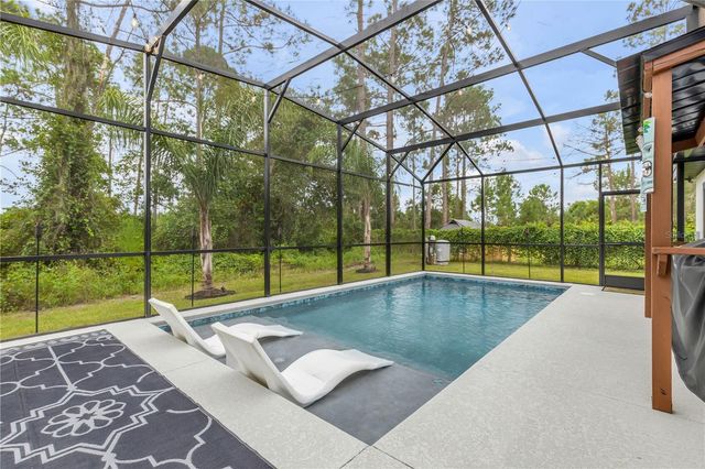 925 11TH AVENUE, Deland, FL 32724