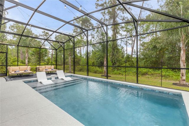 925 11TH AVENUE, Deland, FL 32724