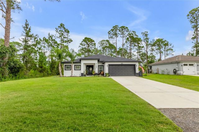 925 11TH AVENUE, Deland, FL 32724