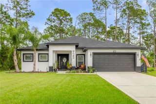 925 11TH AVENUE, Deland, FL 32724