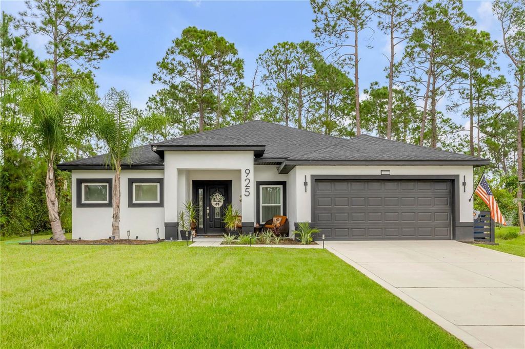 925 11TH AVENUE, Deland, FL 32724