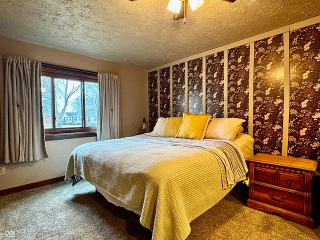 560 Sir Lancelot Drive, Seymour, IN 47274
