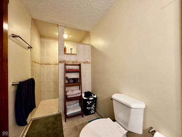 560 Sir Lancelot Drive, Seymour, IN 47274