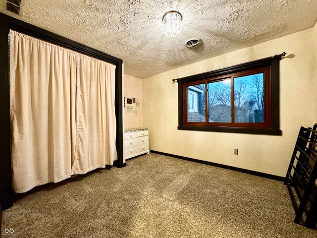 560 Sir Lancelot Drive, Seymour, IN 47274