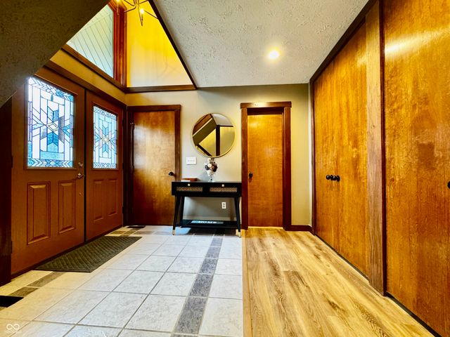 560 Sir Lancelot Drive, Seymour, IN 47274