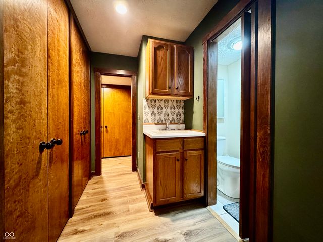 560 Sir Lancelot Drive, Seymour, IN 47274