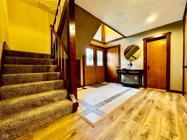 560 Sir Lancelot Drive, Seymour, IN 47274
