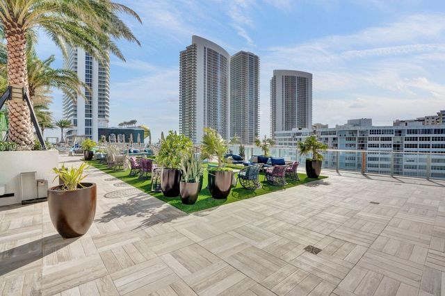 4010 S Ocean Dr R1108, Hollywood, FL 33019