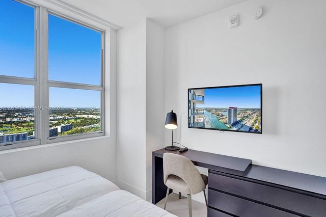 4010 S Ocean Dr R1108, Hollywood, FL 33019