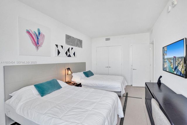 4010 S Ocean Dr R1108, Hollywood, FL 33019