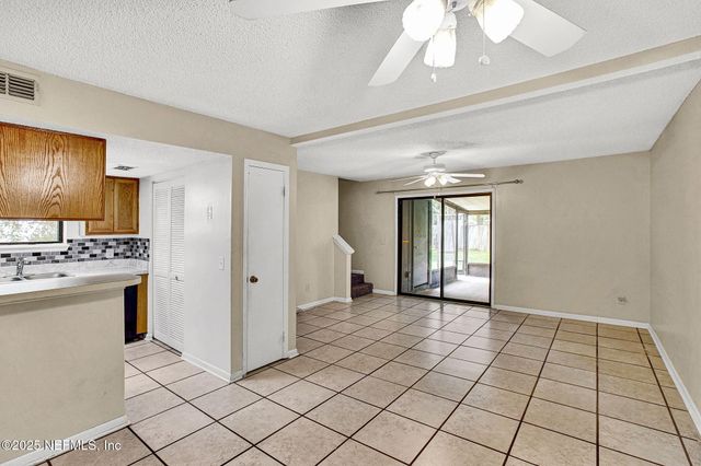 5587 GREATPINE Lane S, Jacksonville, FL 32244