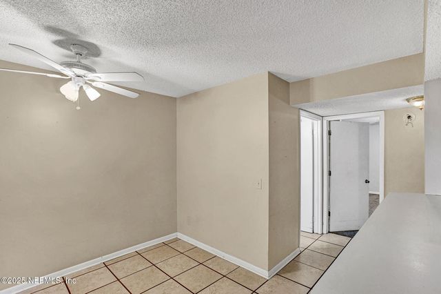 5587 GREATPINE Lane S, Jacksonville, FL 32244