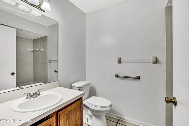 5587 GREATPINE Lane S, Jacksonville, FL 32244