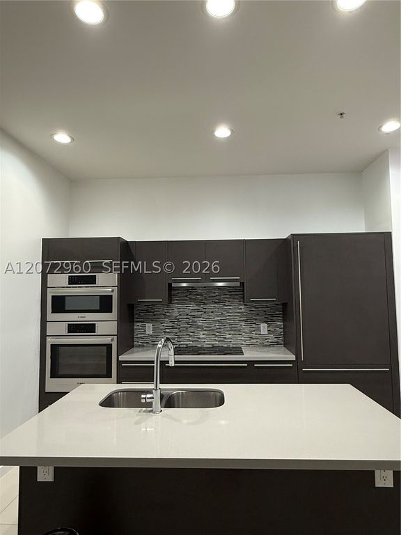 7661 NW 107th Ave 813, Doral, FL 33178