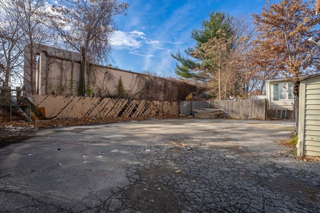 23 Courtland St 1, Everett, MA 02145