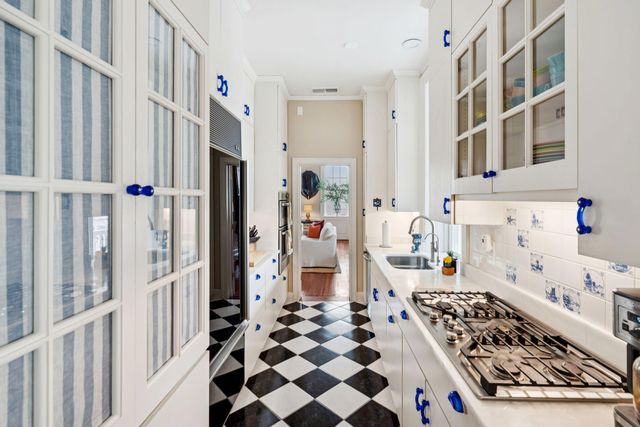 5 Legare Street C, Charleston, SC 29401