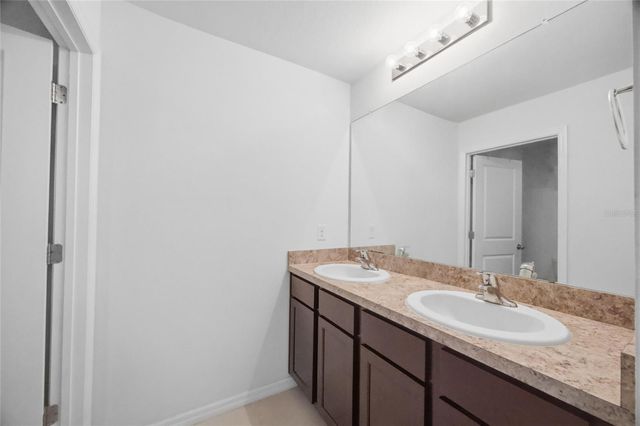 15417 IBIS FALL PLACE, Sun City Center, FL 33573