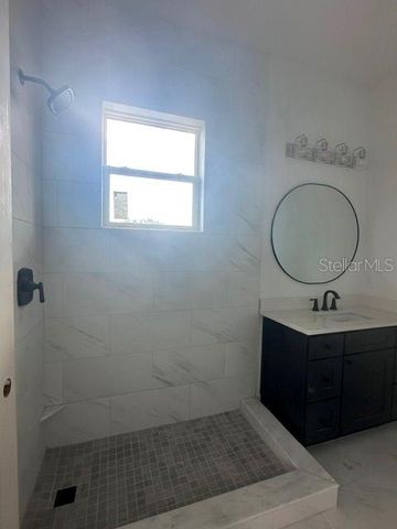 1531 29TH AVENUE N, St Petersburg, FL 33704