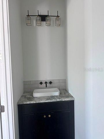 1531 29TH AVENUE N, St Petersburg, FL 33704