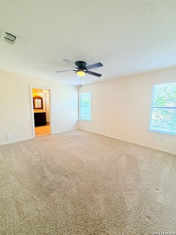 3632 CANDLEKNOLL CIR, San Antonio, TX 78244