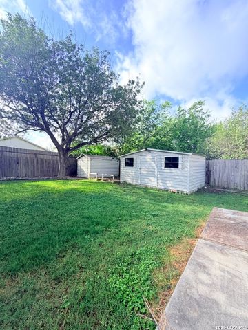 3632 CANDLEKNOLL CIR, San Antonio, TX 78244