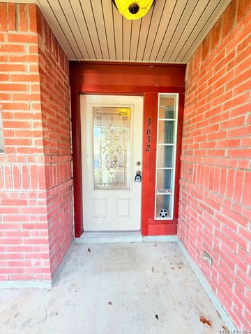 3632 CANDLEKNOLL CIR, San Antonio, TX 78244