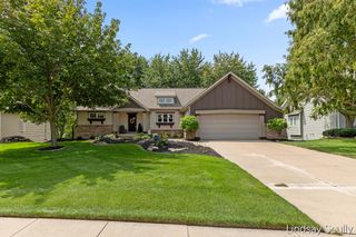 7889 Meadowood Drive, Hudsonville, MI 49426