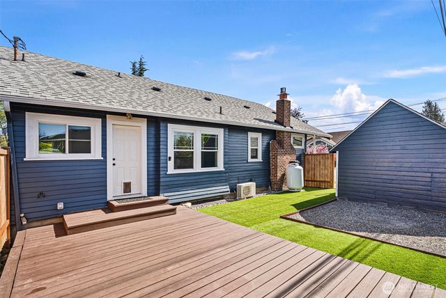 1407 N 11th Street, Tacoma, WA 98403