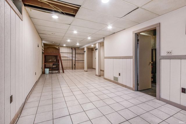 8875 N 1150 E, Walkerton, IN 46574