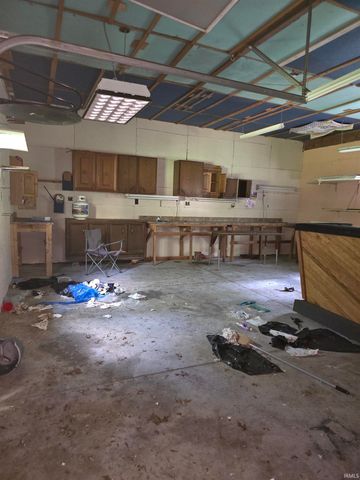 8875 N 1150 E, Walkerton, IN 46574