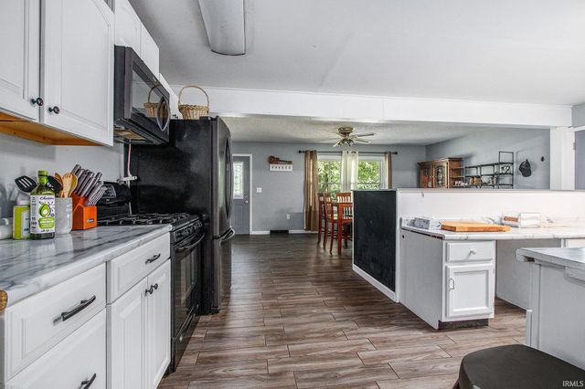 8875 N 1150 E, Walkerton, IN 46574