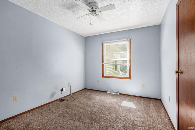 8875 N 1150 E, Walkerton, IN 46574