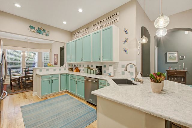4006 Crown Pointe Street, Charleston, SC 29492