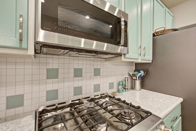 4006 Crown Pointe Street, Charleston, SC 29492