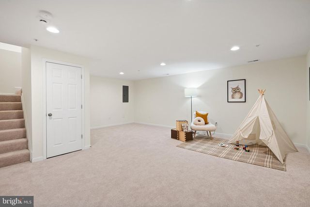 81 W VIRGINIA AVE, Severn, MD 21144