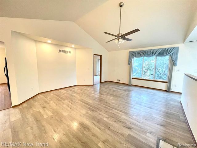 29583 Sierra Pointe Circle, Farmington Hills, MI 48331