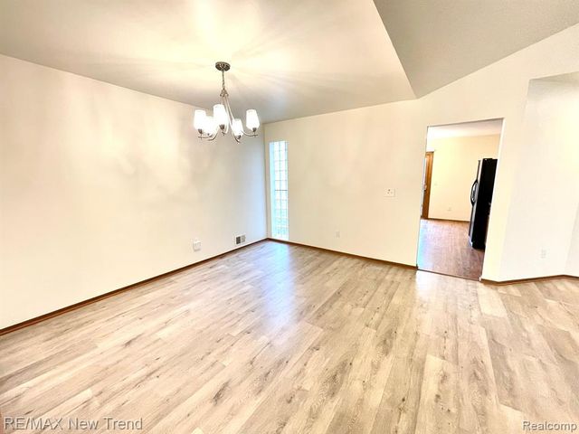 29583 Sierra Pointe Circle, Farmington Hills, MI 48331