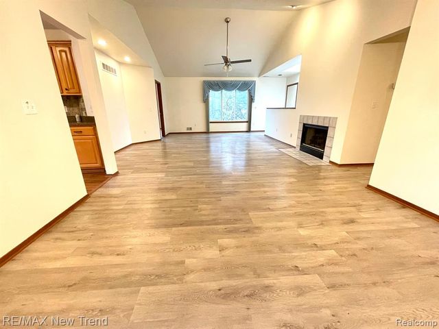 29583 Sierra Pointe Circle, Farmington Hills, MI 48331